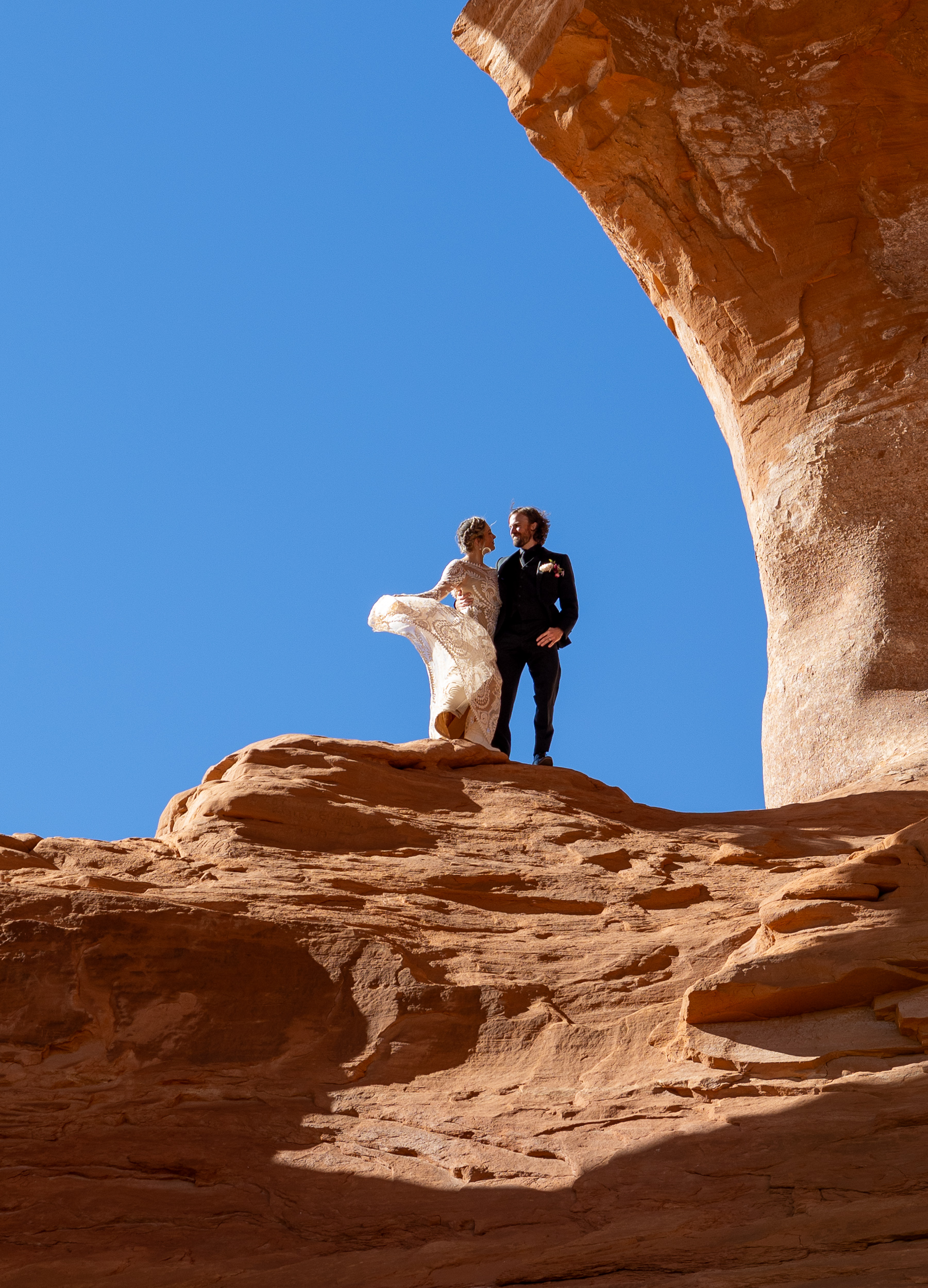 closeup inside mirror arch