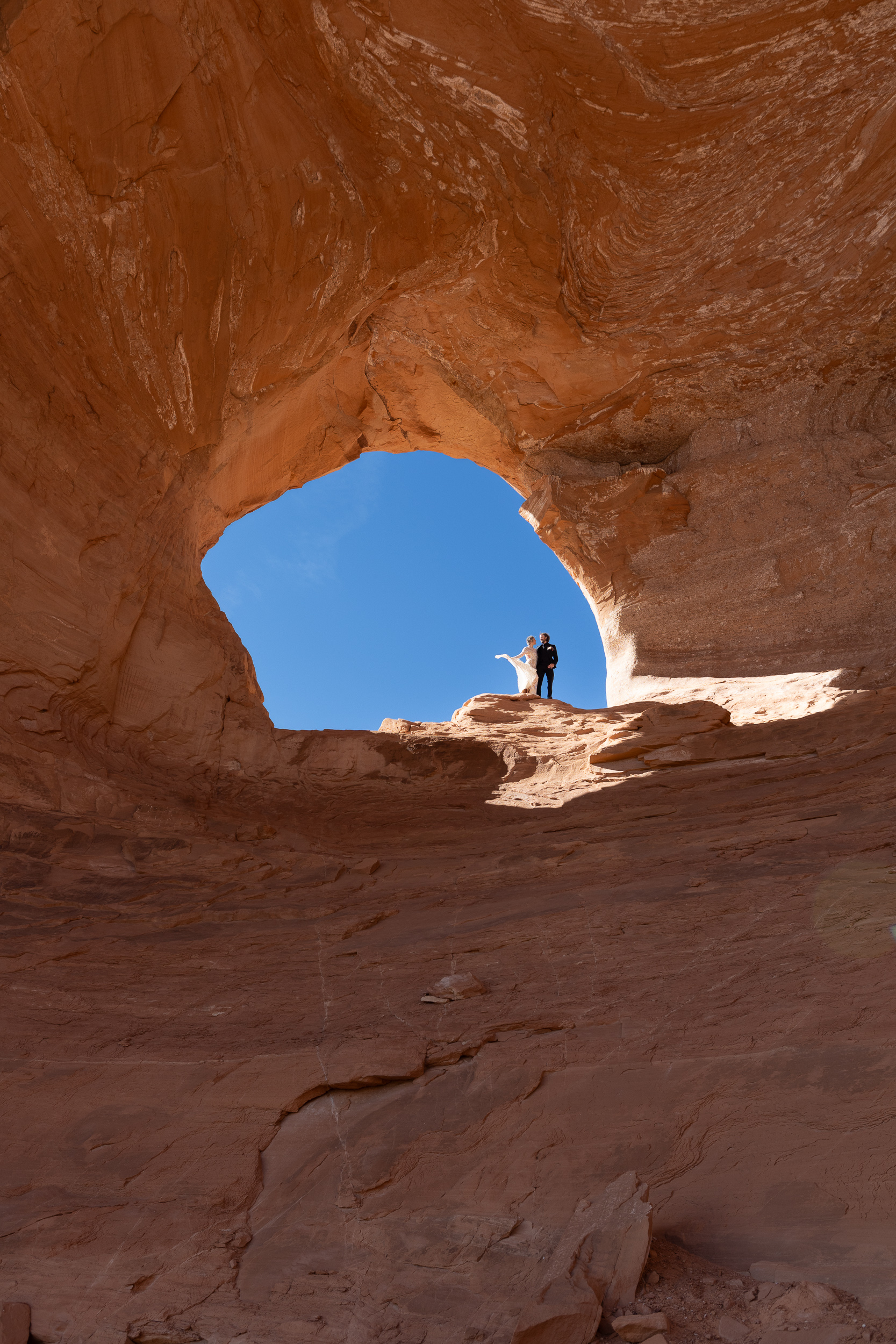 mirror arch couples portrait